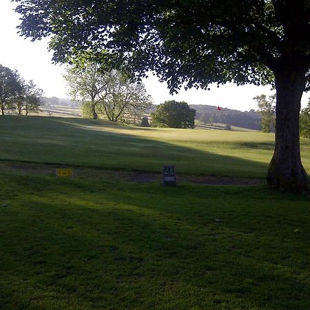 Whiston Hall ภายนอก รูปภาพ